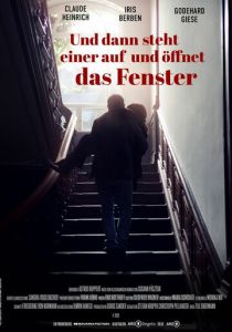 И тут кто-то встаёт и открывает окно 2022